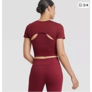 Joy Lab XL Athletic Yellow Women's Cropped Seamless  Tee Cut Out Back